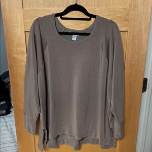 Athleta Long Sleeve Scoop Neck Pullover in Taupe